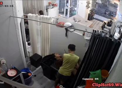 Full clip massage gọi đầu rồi bú móc lồn của em khách hàng